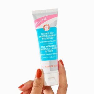 FIRST AID BEAUTY  Hello FAB Coconut Skin Smoothie Priming Moisturizer